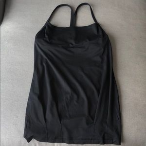 Lululemon Black tank with built in bra - Size 6